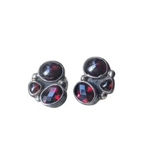 Vintage Amy Kahn Russell Sterling Silver Red Garnet Cluster Stud Earrings AKR